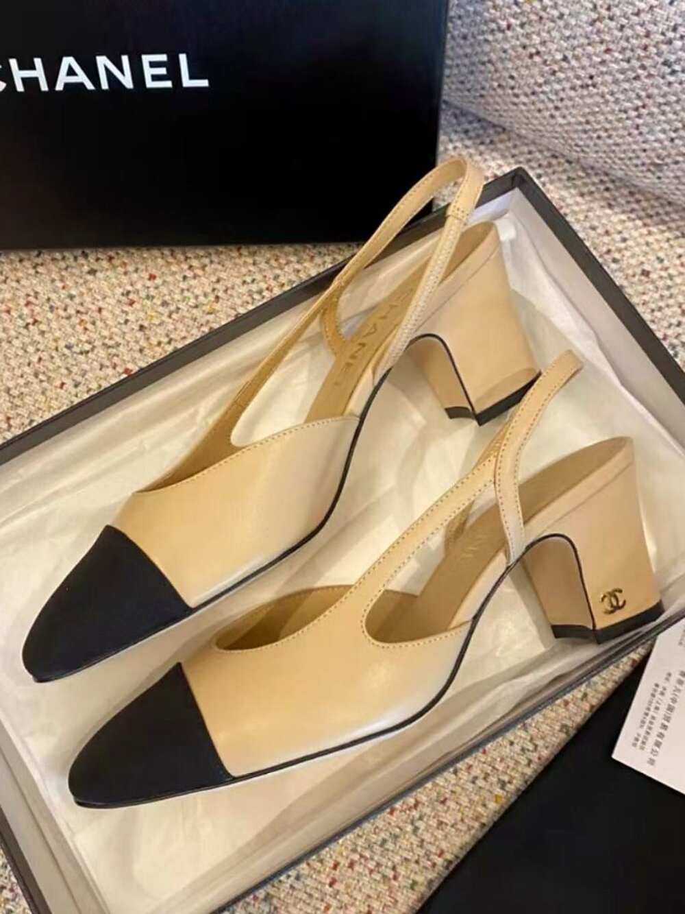 CHANEL Two-Tone Lambskin & Canvas Slingback Block Heel Pumps - Picture 8 of 9